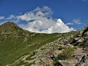 88 Il sent. 161 sale al Passo di Verrobbio